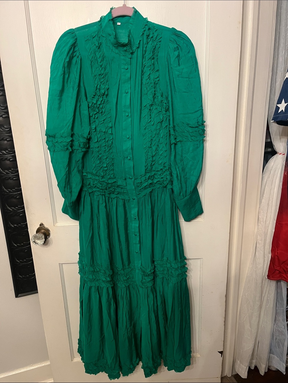 NWOT Exquisite Green Ruffle-Detail Maxi Dress covered buttons Zip Cuffs